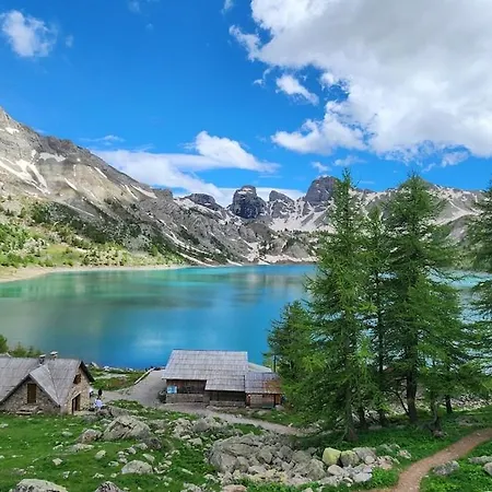 아파트 3 Pieces Avec Piscine Chauffee